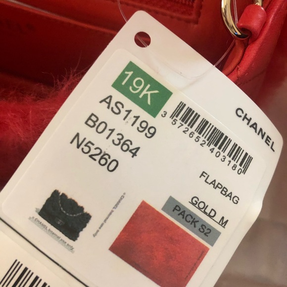 Chanel Designer Fur Shearling Red Quilted - Picture 2 of 4